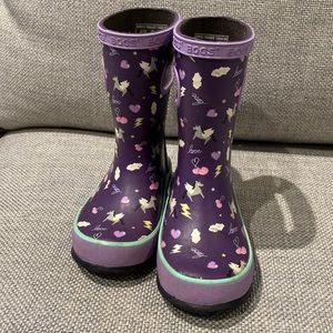 Bogs rain boots - infant/toddler size 8. Purple unicorns.